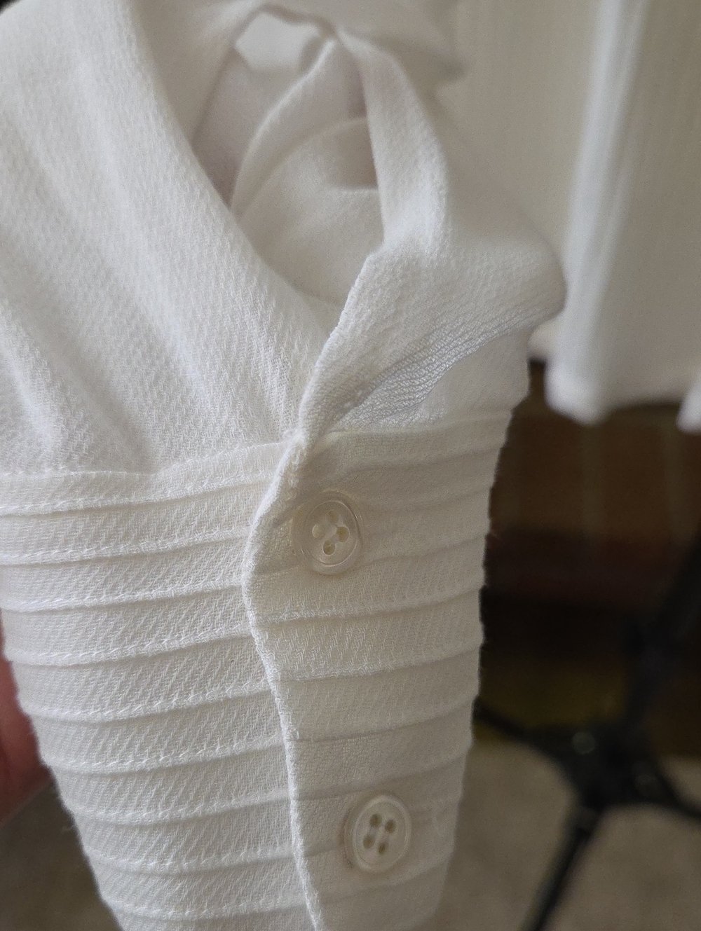 NWT IRO Women's White Lace & Pleat V-Neck Blouse SZ 34 - Picture 6 of 10